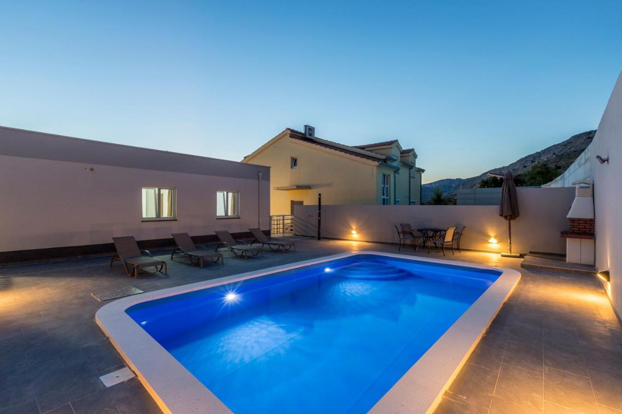 House With Private Pool Magdalena Apartamento Podstrana Exterior foto