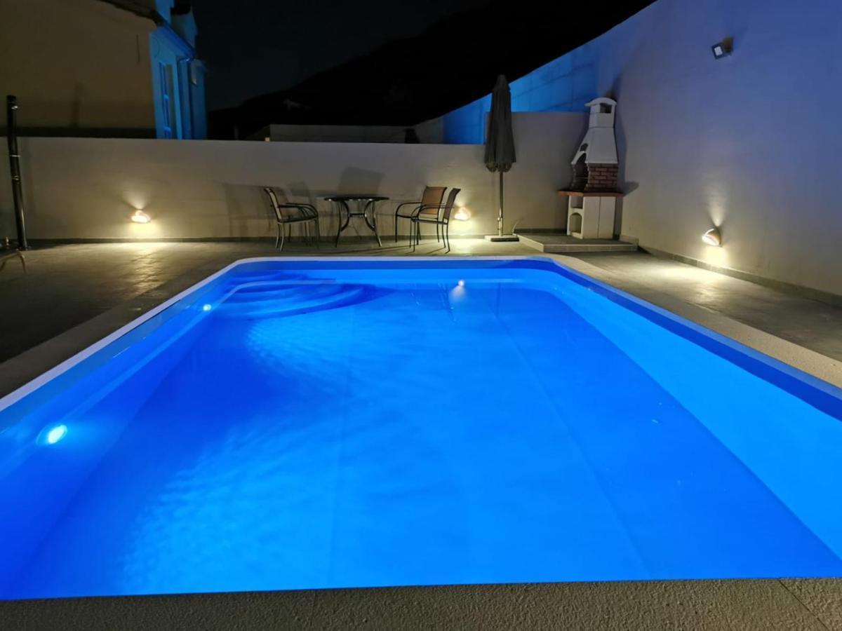 House With Private Pool Magdalena Apartamento Podstrana Exterior foto